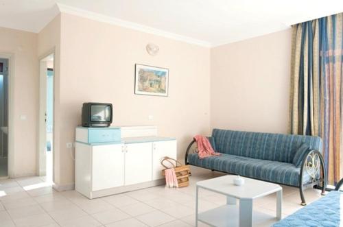 Belle Ocean Apart Otel Ideally located in the Alanya area, Belle Ocean Apart Otel promises a relaxing and wonderful visit. The property offers guests a range of services and amenities designed to provide comfort and conveni