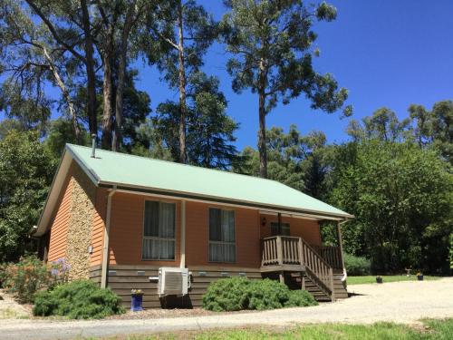 Emerald Creek Cottages