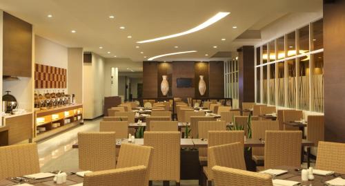 Restaurant, Hotel Santika Bengkulu in Bengkulu