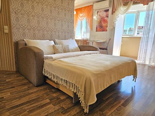 2 кімнатна студія біля березвого скверу in Poltava
