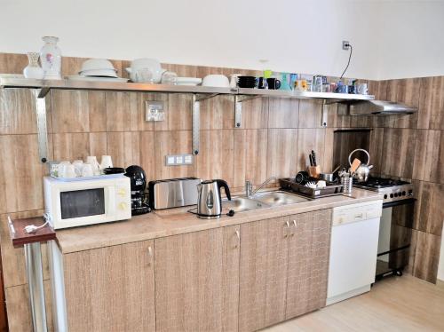 Kitchen, Dozsahaz in Zalaegerszeg