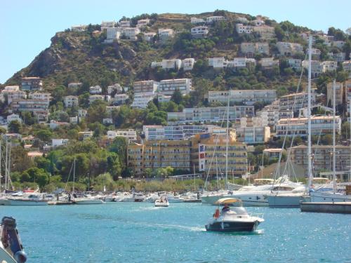 Instalaciones, Hotel Univers in Rosas