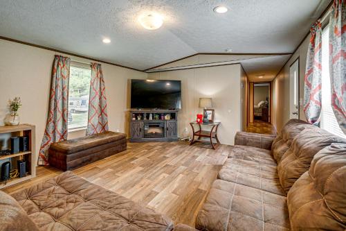 Golf, Beaches & More! Pet-Friendly Home in Leland in Leland (NC)