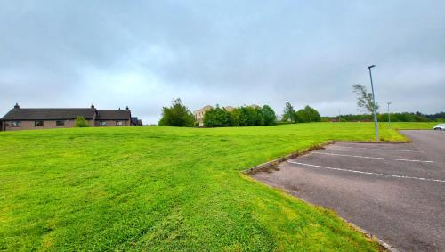 Cosy Ensuite 15 mins from Cork Airport in Douglas