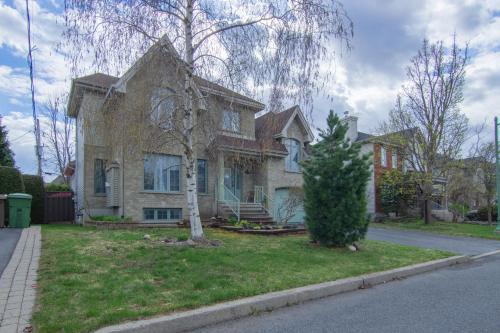 Viesnīcas āriene, Villa proche de Montréal - Piscine - 4 ch - 10 pers (Villa proche de Montreal - Piscine - 4 ch - 10 pers) in Saint Basile-Le-Grand (QC)