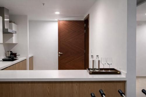LMY Royale Sky Suites - Gold Crest DHA Lahore - image 12