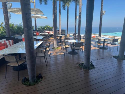 Luxury Condo in heart of Romantic Zone-360 View of PV and Banderas Bay-BEST FIREWORKS VIEWING IN ALL OF PV in Puerto Vallarta, Mexico