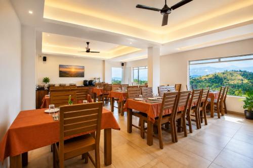 Restorāns, Pleasant Hill Resort - Munnar in Nedukandama
