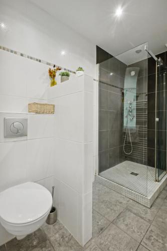 BnBNova - 1BR - St Germain & Jardin du Luxembourg - image 11