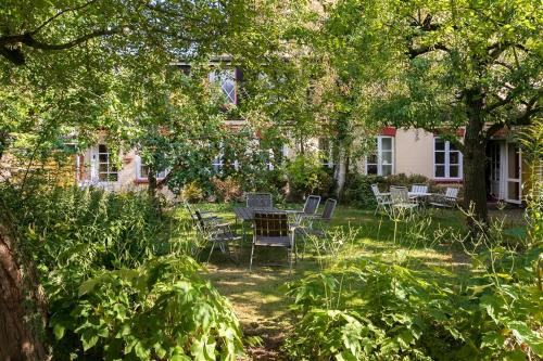 Nice Guesthouse with Access to Garden in Norra Sofielund