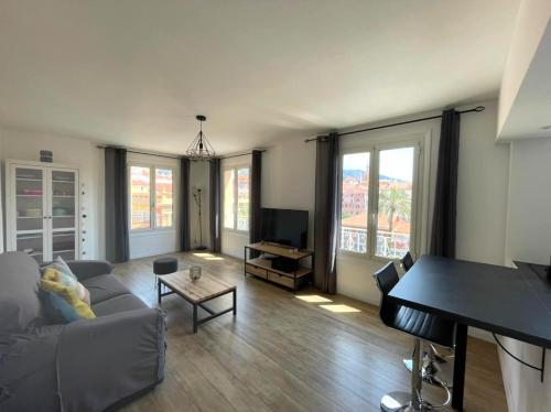 VERLAINE House