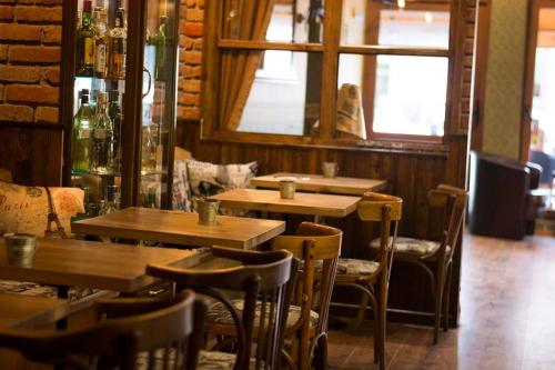 Three Dolphins Hotel with Rooftop terracе Three Dolphins Hotel with Rooftop terracе