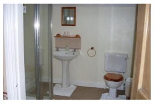 Yellow House - image 12