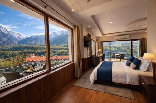 Manali Valley Resort in Baror