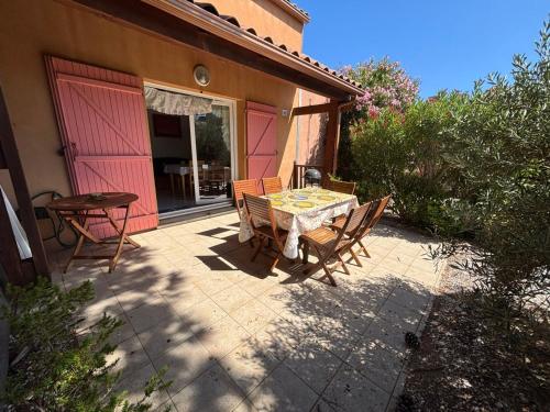 Villa 7 pers, Narbonne Plage à 400m, 3 ch, terrasses, parking, proche commerces et loisirs - FR-1-795-44