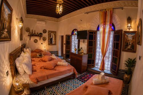Riad T-A-J Fès Crown - image 5