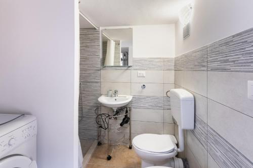 Iblea Apartments - image 3