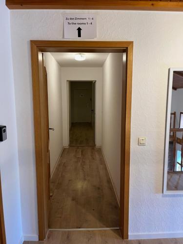 Ieeja, Helles 2 Bettzimmer in Jerrishoe