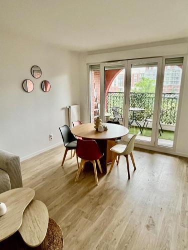 Location appartement 3 chambres pontoise - spacieux - 2SDB in Понтуаз