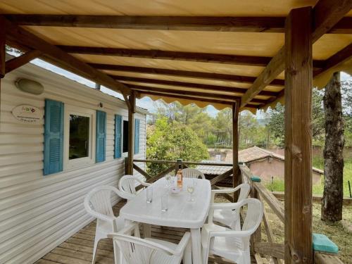 Mobil-home pour 6 personnes avec terrasse - API-1-52-1178 in Villecroze ciems