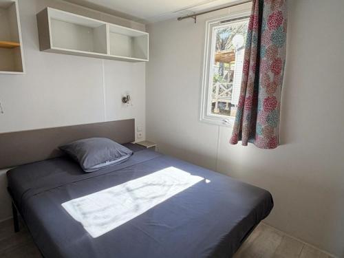 Mobil-home pour 8 avec terrasse à Villecroze - API-1-52-1068 (Mobil-home pour 8 avec terrasse a Villecroze - API-1-52-1068) in Villecroze ciems