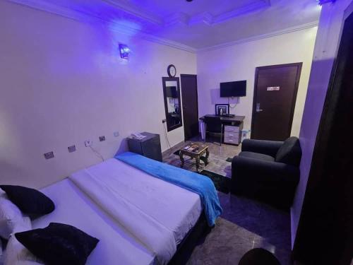 GRAND PARK HOTEL AND SUITEs
