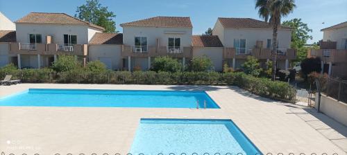 Bel appartement confortable et cosy en résidence avec piscine à 5 mn de la mer 2
