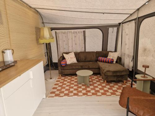 2 bedrooms, 3 beds