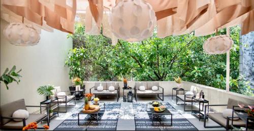 Luxurious Villa with 9 BR and HUGE Terrace Condesa