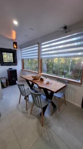 Cabaña con tinaja en bosque Valdiviano (Cabana con tinaja en bosque Valdiviano) in Βαλδιβία