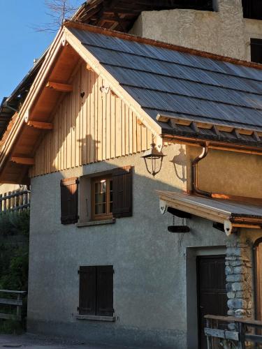Petit chalet individuel dans le Queyras in Château-Ville-Vieille