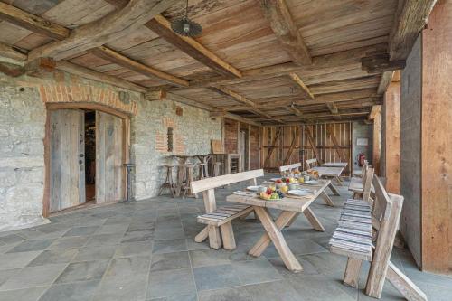 Iekārtas, Traditional House Kal With Hot Tub - Happy Rentals in Štrekljevec