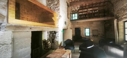 Magnifique Mas avec Piscine et Hammam à 5 min d'Uzès (Magnifique Mas avec Piscine et Hammam a 5 min d'Uzes) in Montaren-et-Saint-Mediers