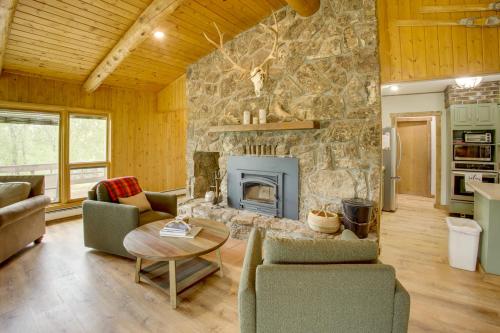. Mountain Views + BBQs: Updated Cody Cabin