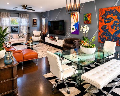 Stylish Downtown Retreat Walkable and Quiet – khách sạn tại Cedars