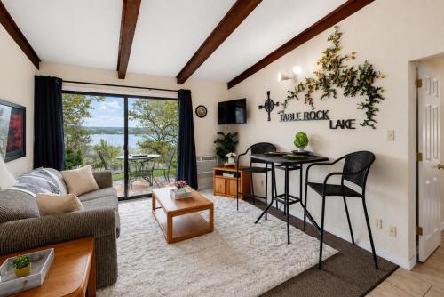 Poolside Retreat at Kimberling Crossing