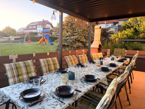 Játszótér, Großes Ferienhaus für 12 -17 Personen mit Whirlpool - Spielzimmer und Garten (Großes Ferienhaus fur 12 -17 Personen mit Whirlpool - Spielzimmer und Garten) in Herbstein