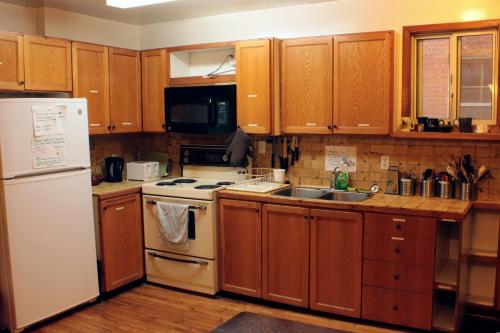 廚房, 渥太華背包客旅館 (Ottawa Backpackers Inn) in 渥太華 (ON)