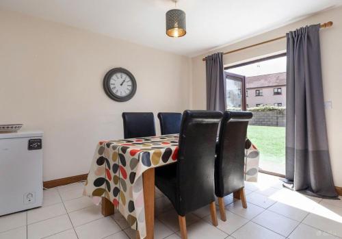 Cosy Ensuite 15 mins from Cork Airport in Douglas