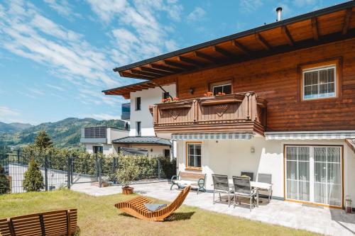 Ferienhaus Deutschmann – khách sạn tại Alpendorf