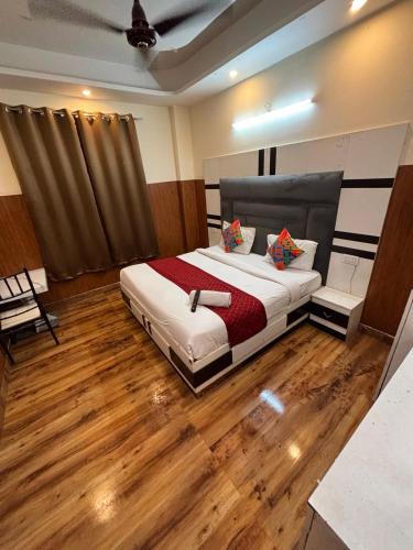 Hotel Red Diamond Residency