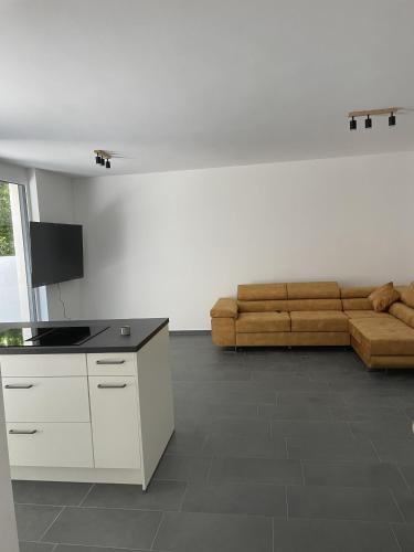 2 bedrooms, 3 beds