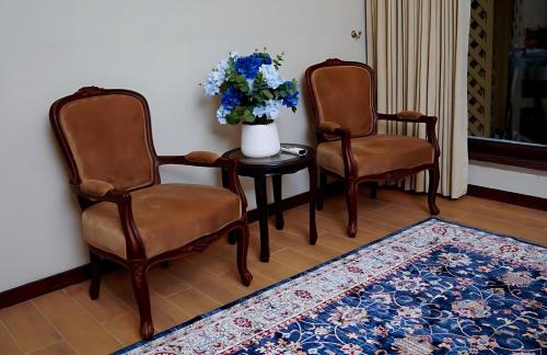 Executive Grand Royal - image 14