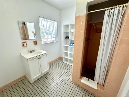 Birch Patio Motel – Fort Lauderdale, FL