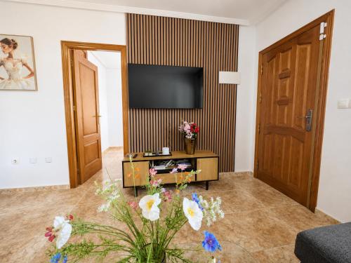 Modern Family Apartment with King Bed, Pool & Huge Terrace
