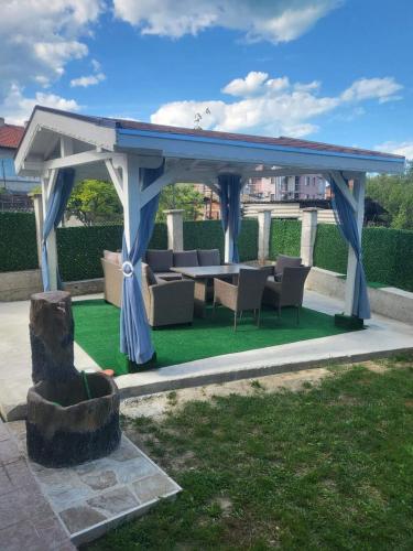 Blue Summer in Obzora