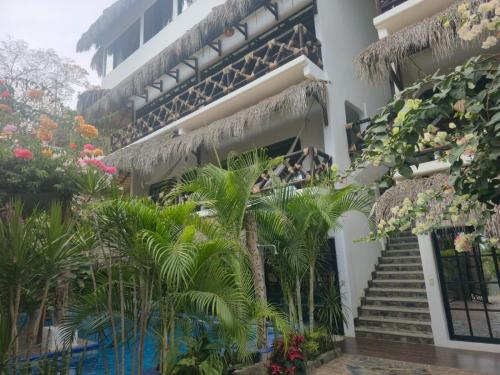 Exterior view of Villa del Mar