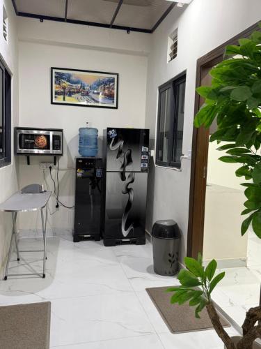 Huk Midway Hotel Apartment - image 2