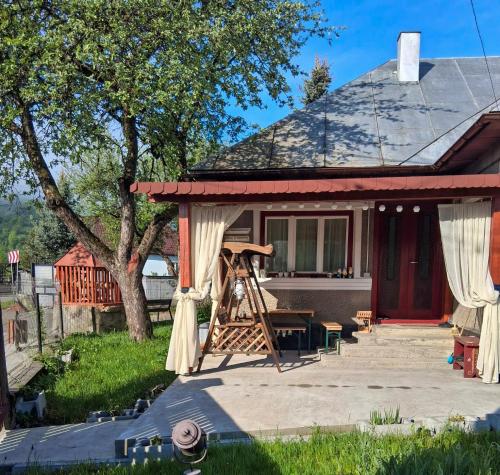 Iekārtas, La fântână (La fantana) in Viseu De Jos