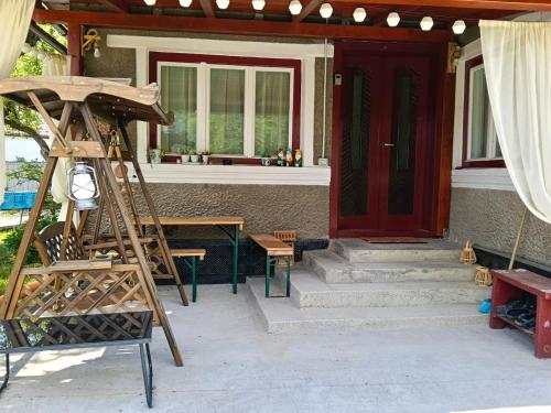 Viesnīcas āriene, La fântână (La fantana) in Viseu De Jos